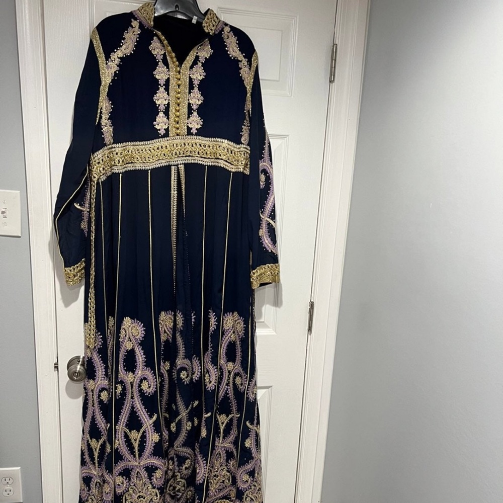 Various styles of middle eastern modern dresses